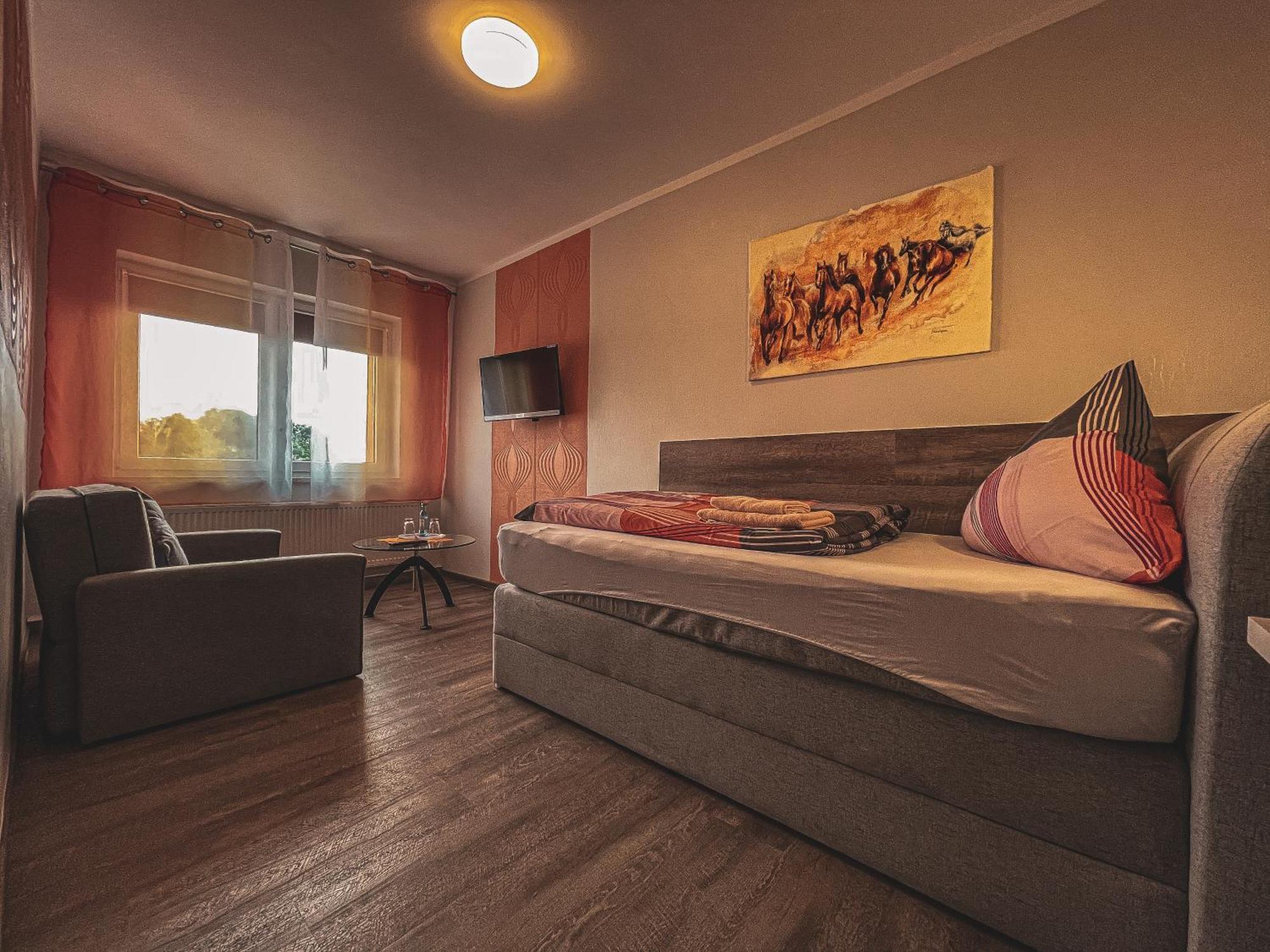 Pension Ruessel-Pub Зангерхаузен Номер фото