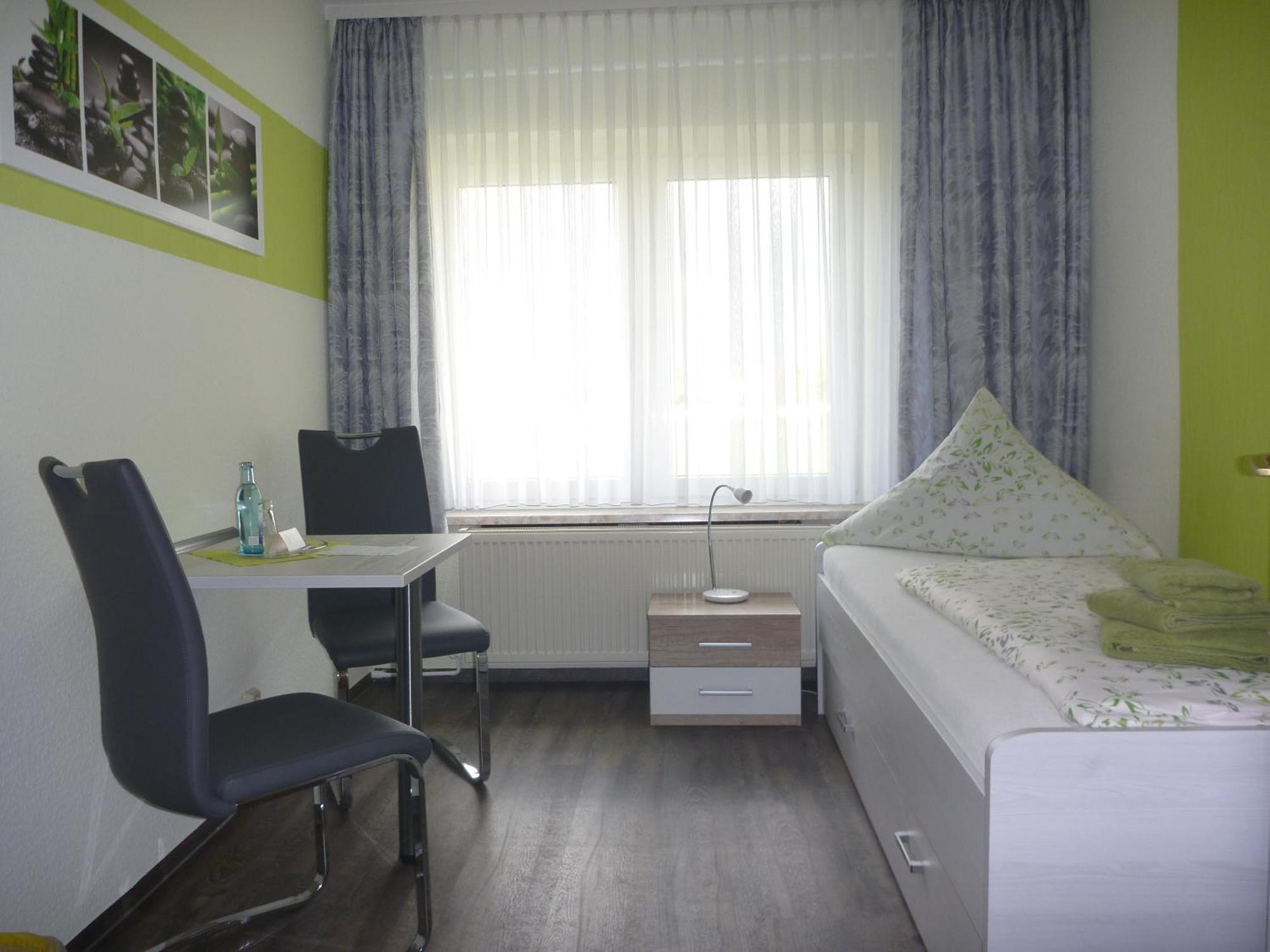 Pension Ruessel-Pub Зангерхаузен Экстерьер фото
